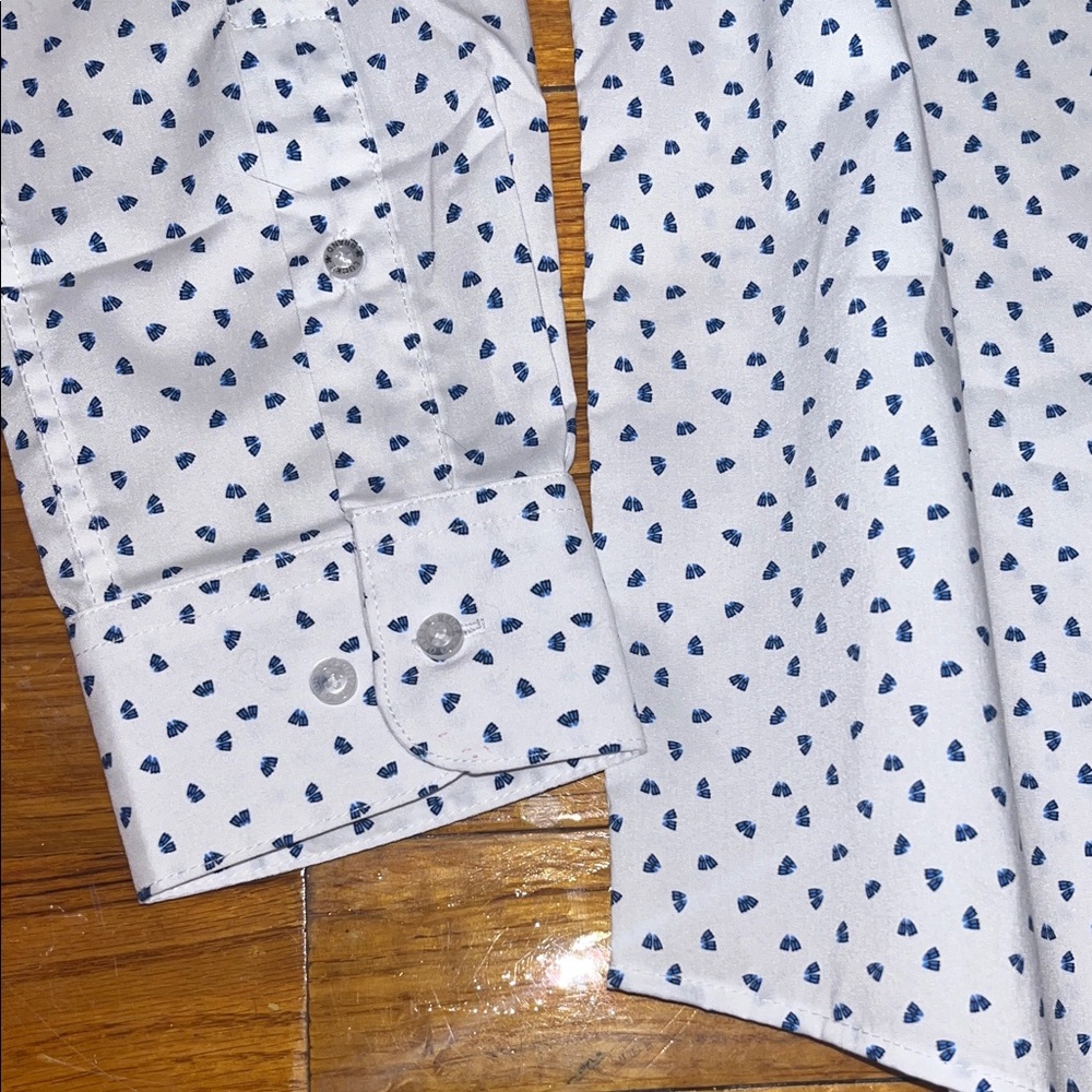 🏳️‍🌈 Lucky Brand White Shirt with Blue Dots - Picture 3 of 9